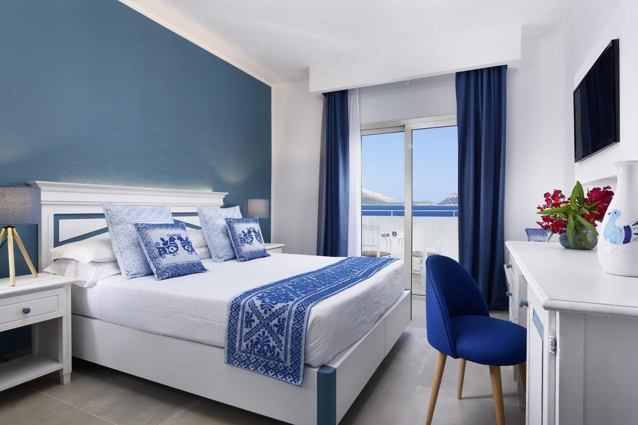 Voi Colonna Village Hotel 4*