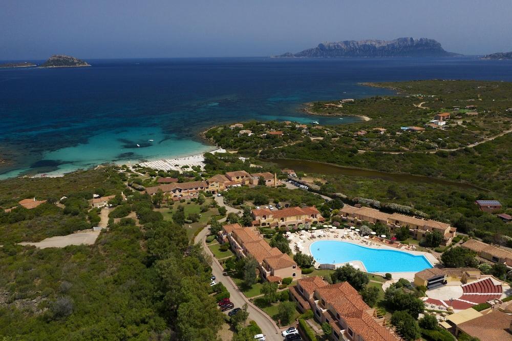 Voi Colonna Village