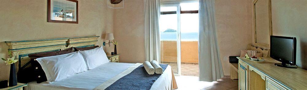 Voi Colonna Village Hotel 4*